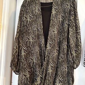 Chic Black and White Patterned Blouse
